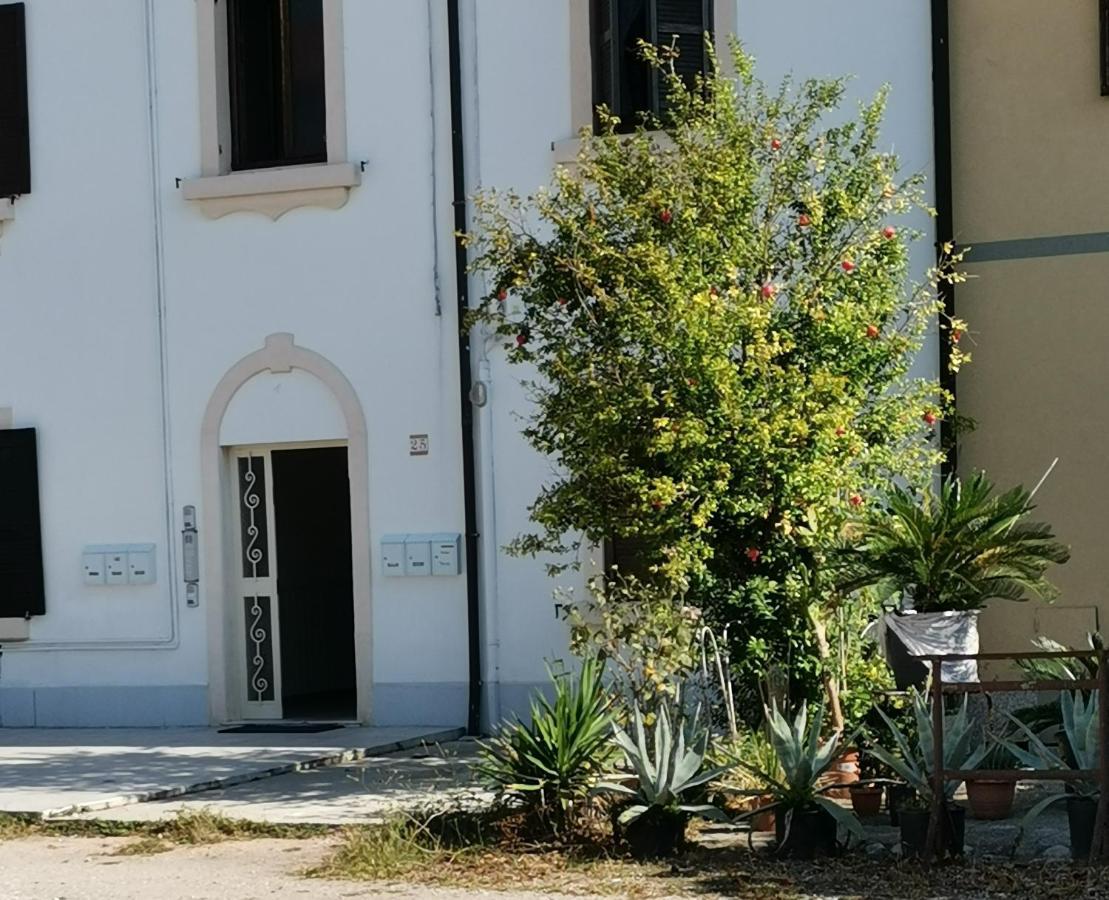 Residenza Il Melograno Fiera Apartment Verona Exterior photo